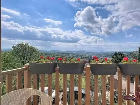 propriété rénovée au calme avec vue
