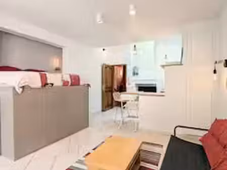 toulon saint roch studio meublé 30 m² - fonctionnel et équipé - idéal bail mobilité