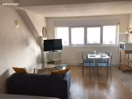 agréable studio meublé près centre ville - 23 m2 - blvd jeanne d'arc