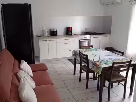 t2 meublé équipé