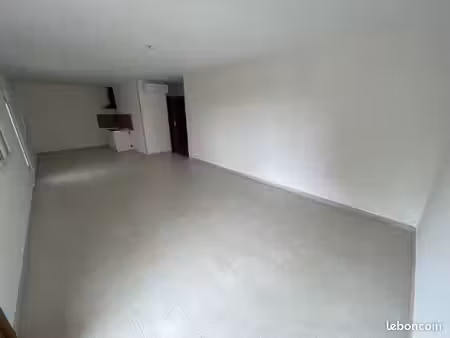 maison 74m2 sur sous-sol de 125m2 3 chambres et jardin de 1900m2