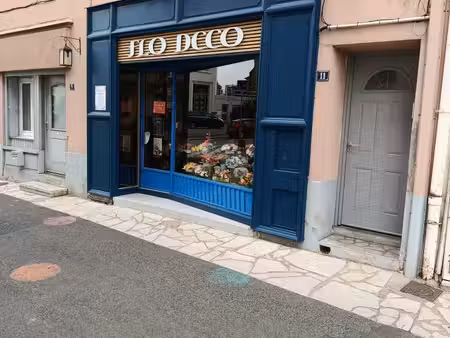 local commercial- centre ville amplepuis