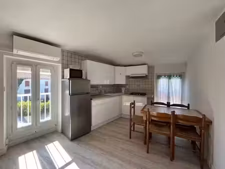 location meublée appartement 2 pièces 40.37 m² à médis (17600)  420 €