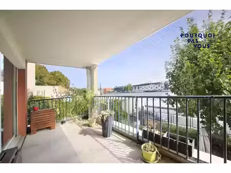 100m² avec terrasse vue sur la saône