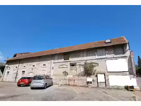 dépt. 07 - a vendre à ruoms - ancien bâtiment de 300 m2 - pa