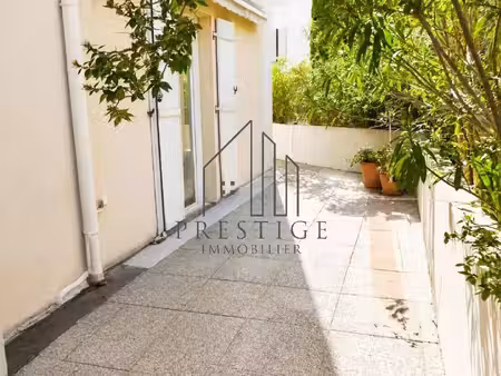 aubagne – t2 53 m² – terrasse 33 80 m² – exposition sud-ouest – parking