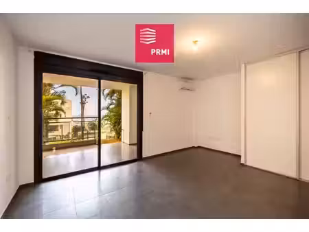 appartement t1 en rez-de-jardin avec varangue  aperçu mer et parking - montgaillard saint-