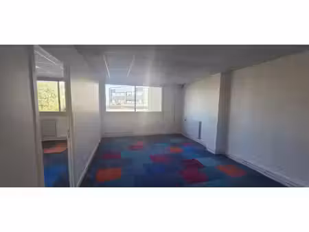 location bureau 128 m² à beaucouzé (49070)