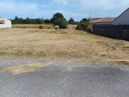 saint-michel-chef-chef : terrain à bâtir à acheter 468 m2