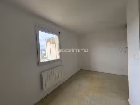studio avec parking grand quevilly