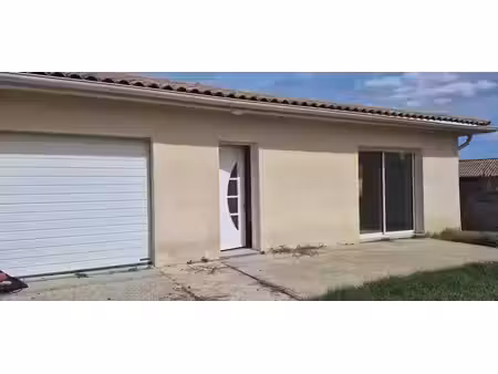 location maison 4 pièces 96 m² à escazeaux (82500)  740 €