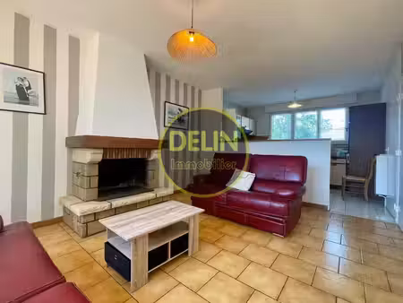 maison à vendre à saint-armel  4 ch  105m2   terrain 455m2 .