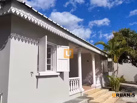 maison f2 bis idealement situee a villele
