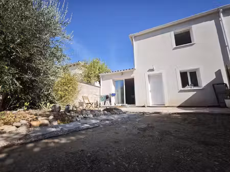 maison recente  3 chambres  jardin