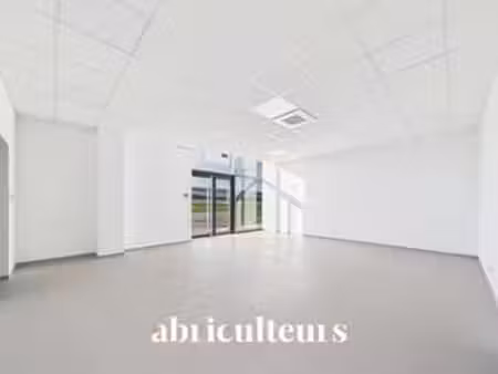 vente bureaux et commerces à chartres (28000) : à vendre / 300m² chartres