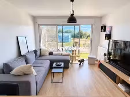 location appartement 2 pièces à hennebont (56700) : à louer 2 pièces / 43m² hennebont
