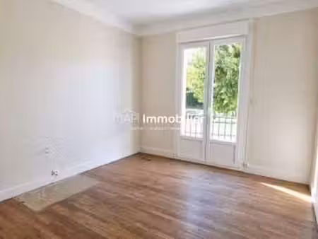 location appartement 3 pièces à hennebont (56700) : à louer 3 pièces / 61m² hennebont