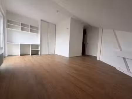 location appartement 2 pièces à nantes (44000) : à louer 2 pièces / 28m² nantes