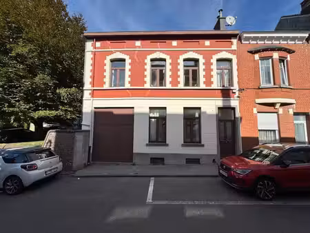 agréable appartement une chambre entièrement rénové