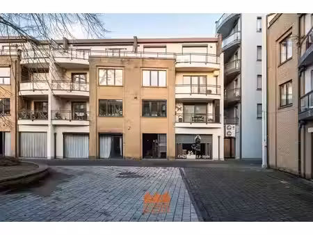 instapklaar gerenoveerd appartement met terras