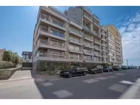 double emplacement dans un immeuble récent - albert plage