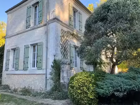 vente maison 6 pièces 183 m² à fontcouverte (17100)  441 000 €
