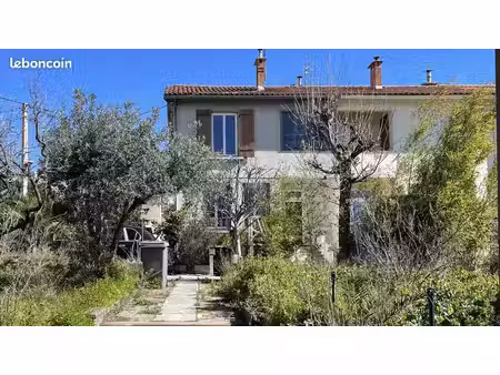 vente villa sur 2 niveaux + cave 13016 marseille