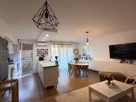 appartement 72 m² avec terrasse de 20 m² – muret centre