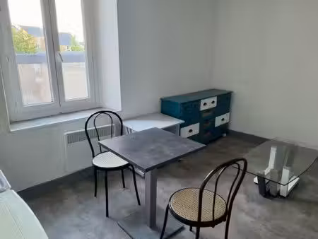 studio centre ville bon état