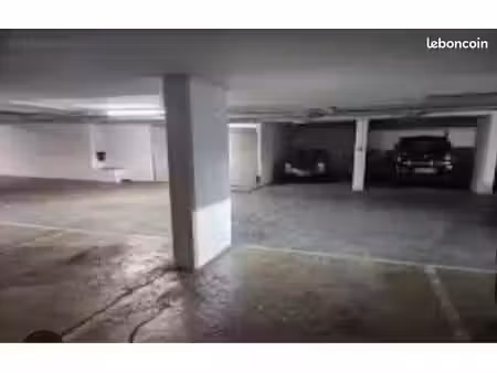 location parking sécurisé vauban 13006