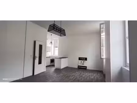appartement à louer neuvy-le-roi