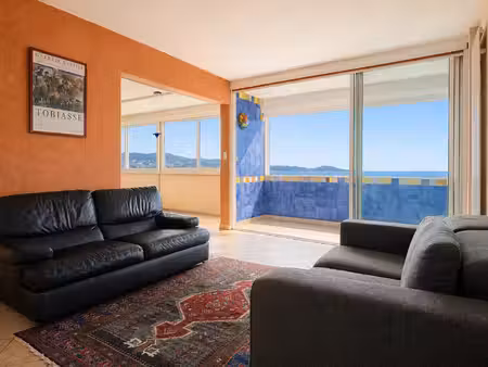 toulon – appartement avec vues sur la rade