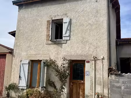 maison pierres pisé avec terrasse