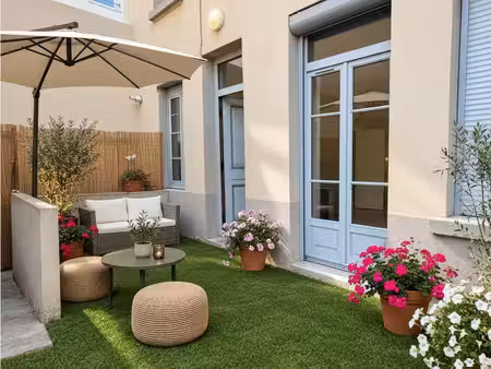 rare maison de ville t3 d'env. 53m² gratte-ciel