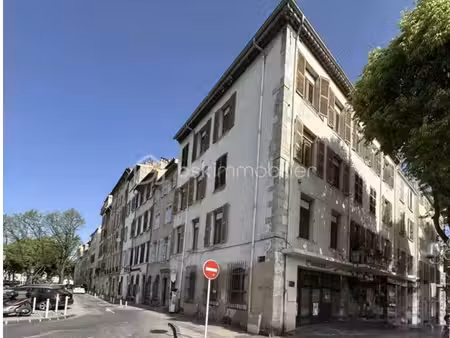 local d'activités de 150 60 m² à toulon
