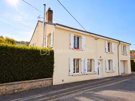 maison de village de 179 m² à dom-le-mesnil