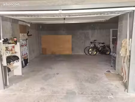 grand garage