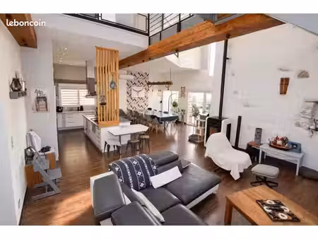 maison 6 pièces 186 m²