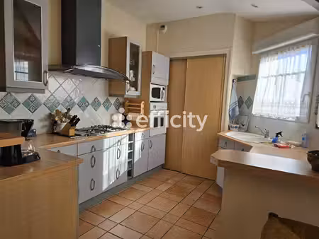 appartement 4 pièces - 123 m²