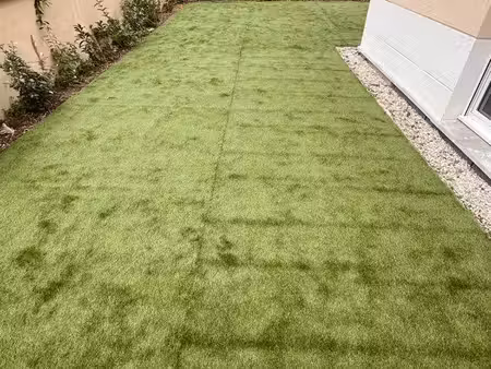 appartement t2 spacieux avec grande terrasse