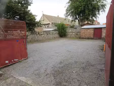 loue appatement quérénaing