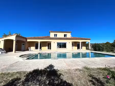 maison 6 pièces - 200 m²