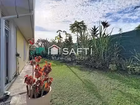 location meublée maison 3 pièces 71 m² à baie mahault (97122)  1 480 €