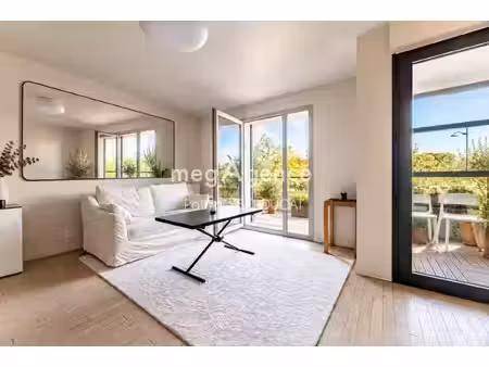 grand 2 pieces 51m² face au bois de vincennes avec terrasse 25m²