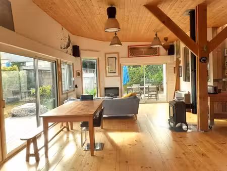 maison en bois de plain-pied 97 m² avec 3 chambres - unique ! à crozon (29 160)