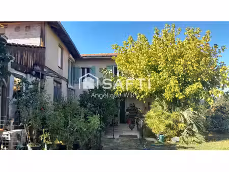 description de cette maison de 225 m² avec jardin
