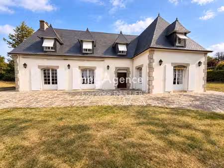 propriété de caractère avec 6 chambres et plus de 5 800 m² de terrain