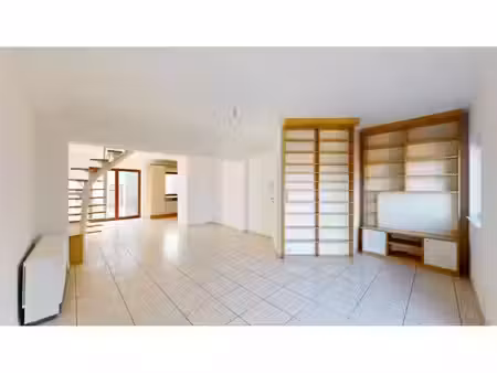 duplex à louer à rue de la bruyère 21 schaerbeek (rbx02124)