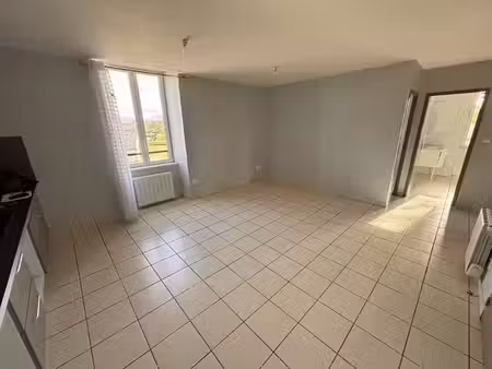 appartement type 4 quartier calme