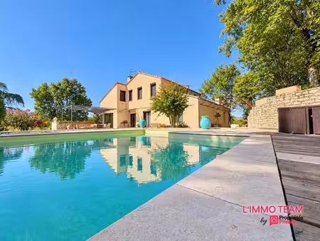 cahors proche centre - maison 5 chambres sur 2900 m² avec piscine et garage